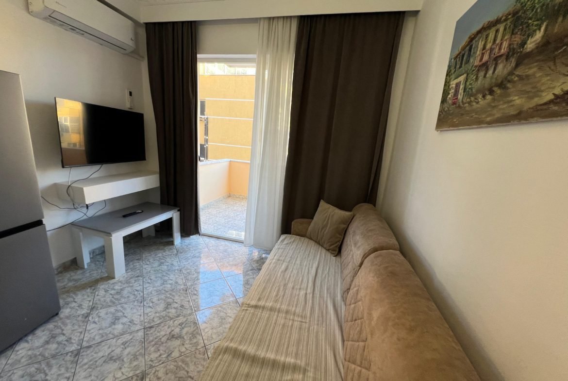 APARTAMENT 1+1 ME QERA NE PLAZH