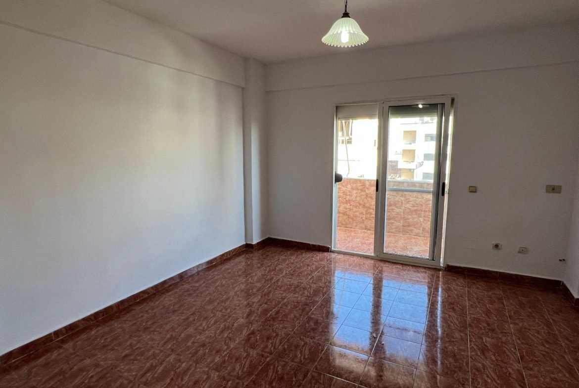 Apartament ne shitje Plazh