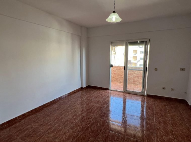 Apartament ne shitje Plazh