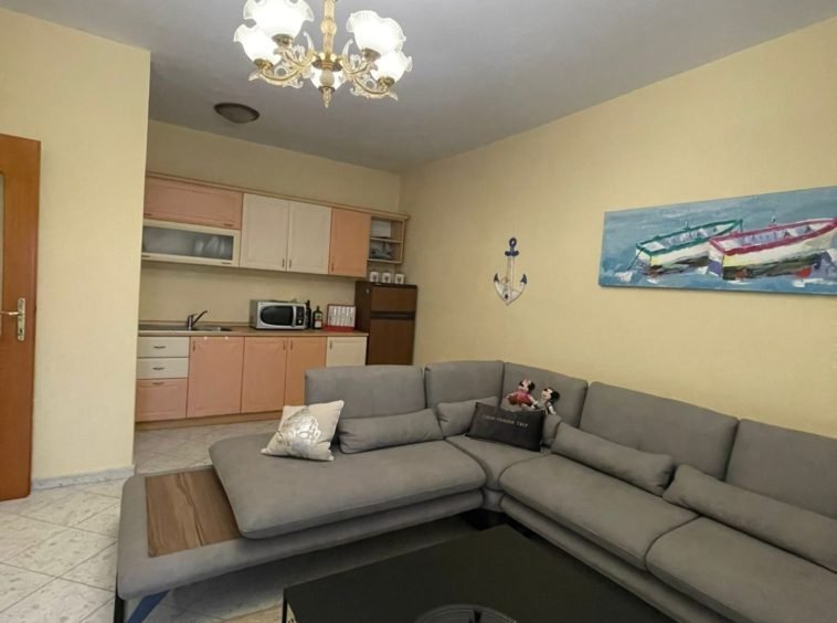 Apartament në shitje plazh Durrës