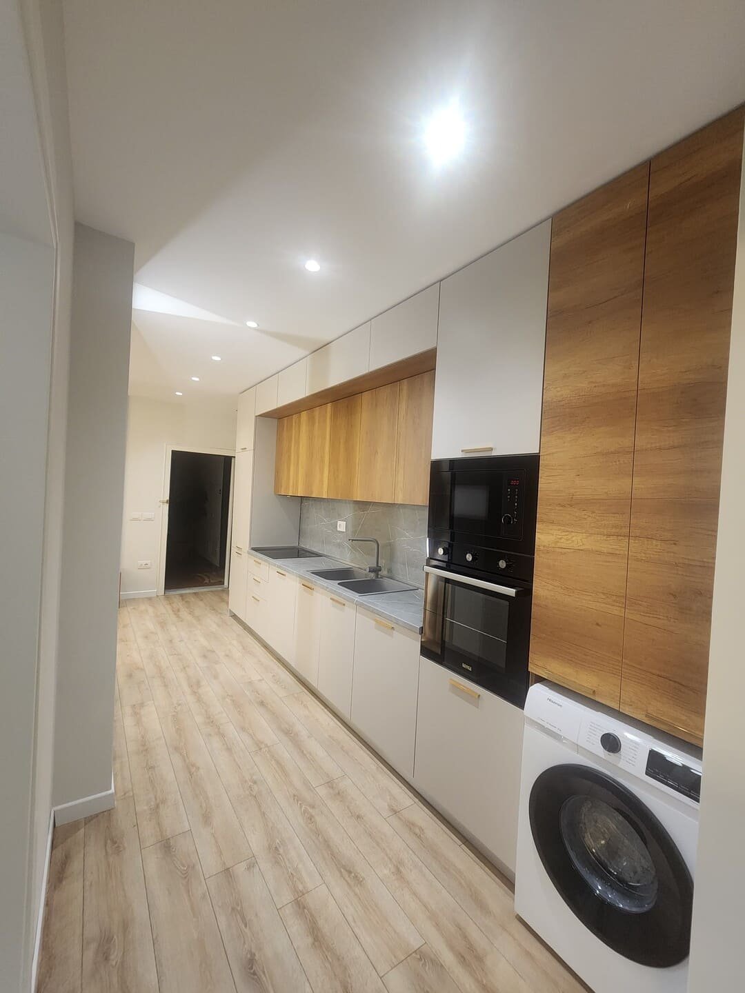 Apartament me qera tek Kazazi