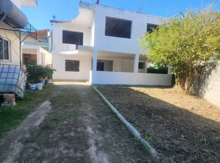 Villa for Sale in Durrës Beach