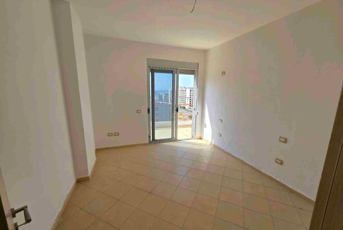 2+1 apartment for sale in Shkëmbi i Kavajës, Durrës with sea view