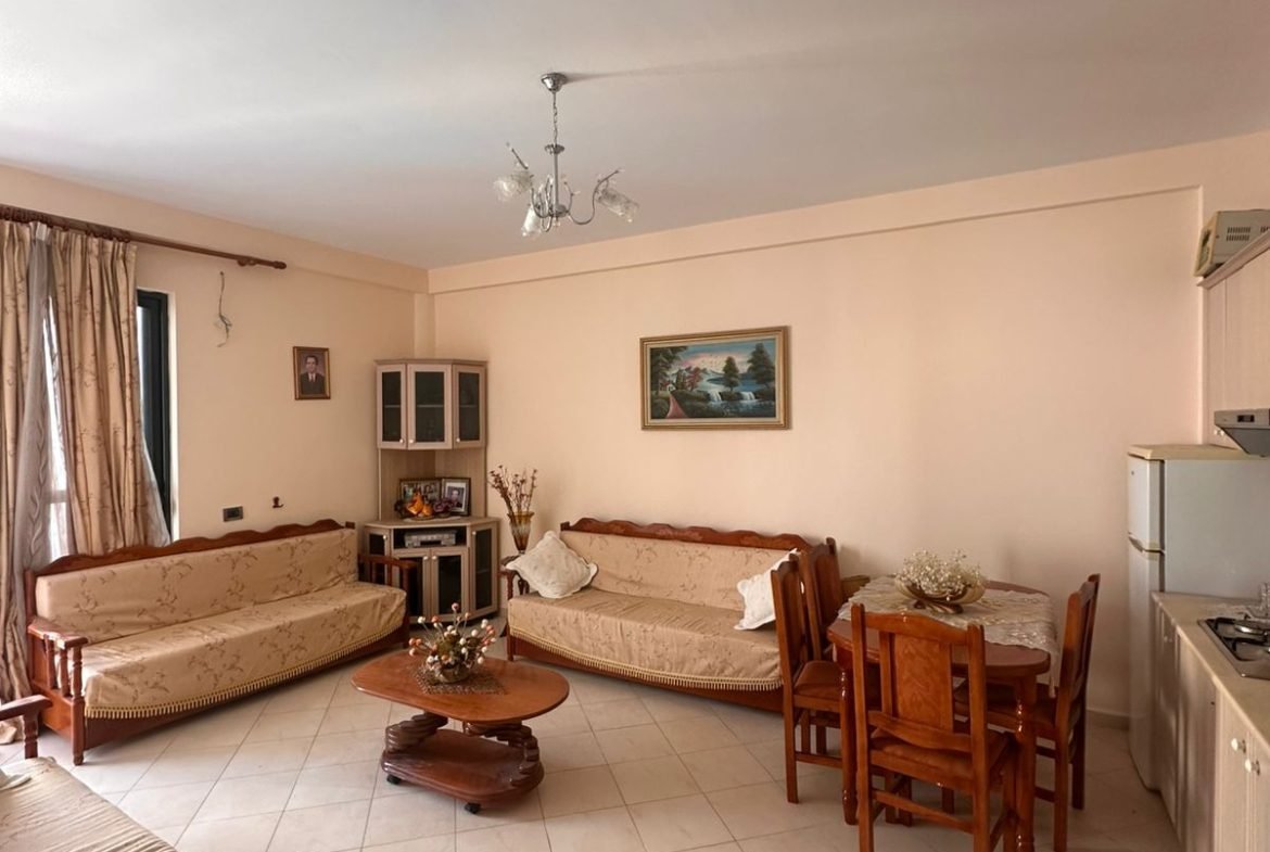 2+1 apartment floor plan in Mali i Robit