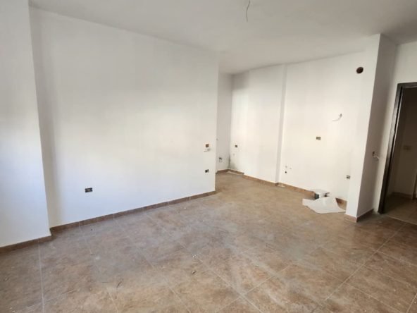 1+1 apartment for sale in Kavaja Square, Durrës
