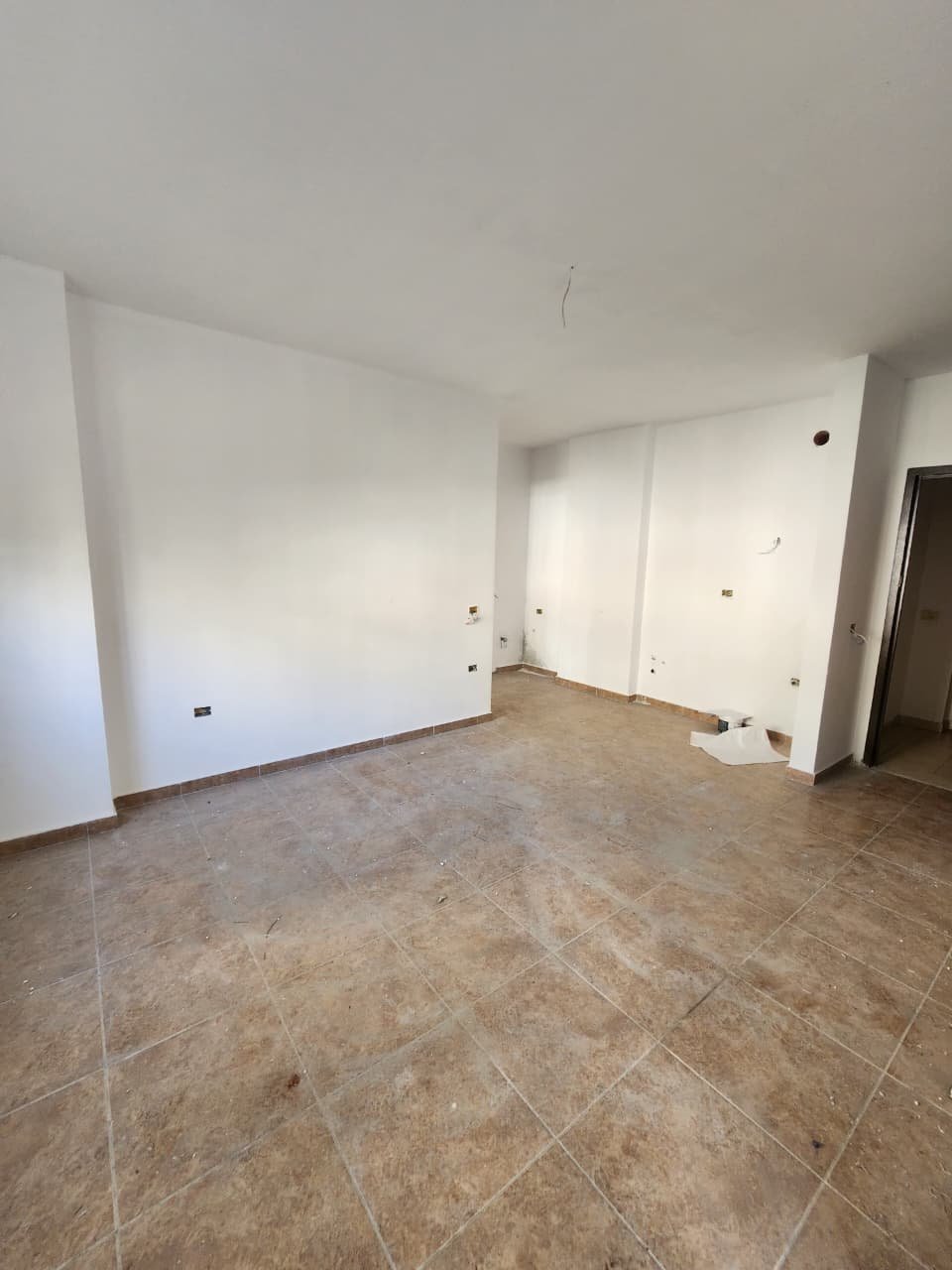 1+1 apartment for sale in Kavaja Square, Durrës