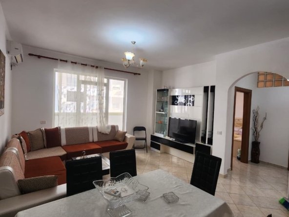 1+1 apartment for sale near Star Market in Durrës