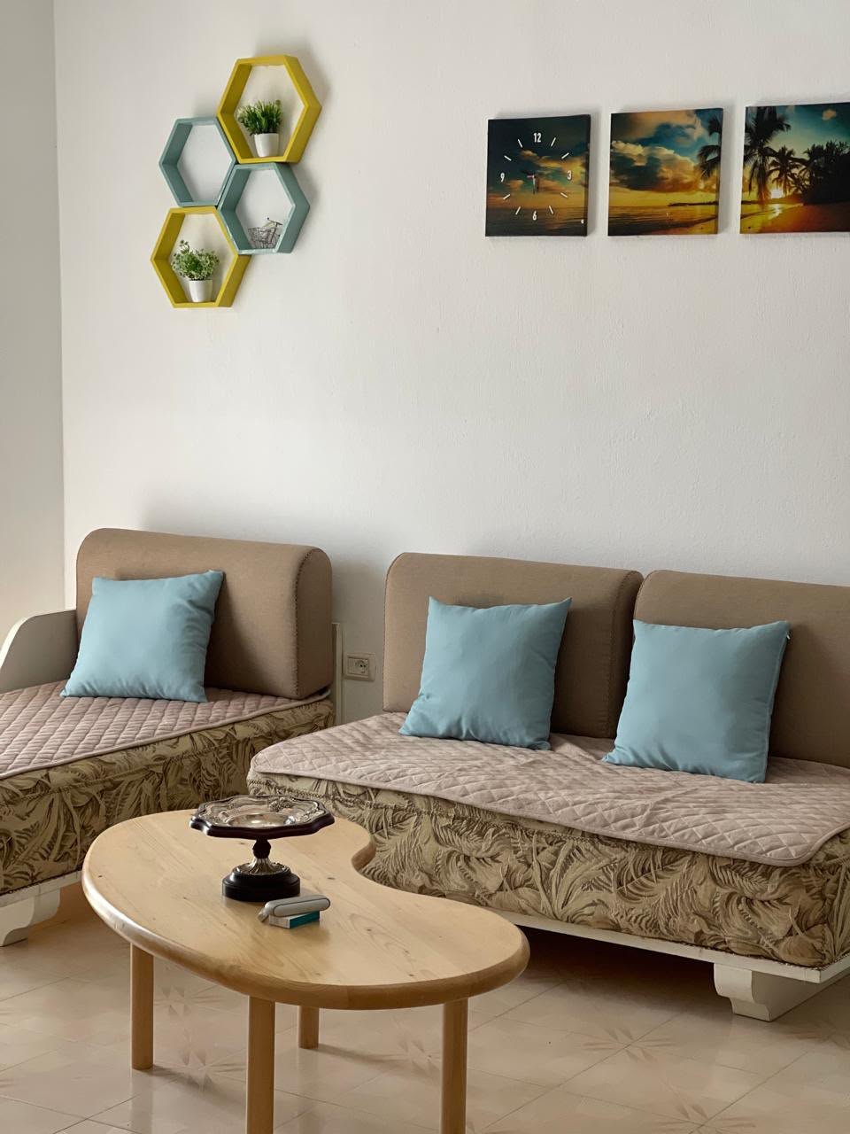 1+1 apartment for rent on the 4th floor near Hotel Germania in Durrës, with elevator access.