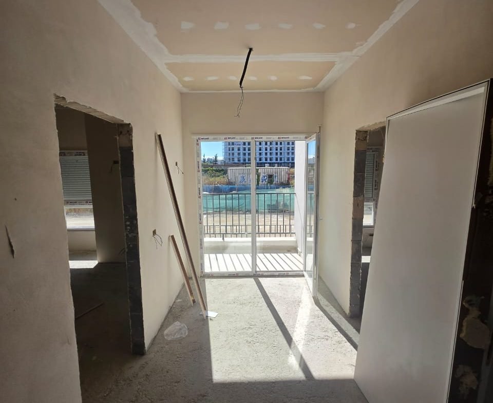 2+1 apartment for sale in Golem near Klajdi Resort, 300 meters from the sea