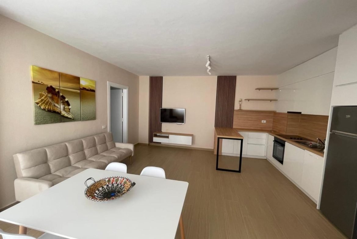 1+1 apartment for sale in Golem opposite Fafa complex