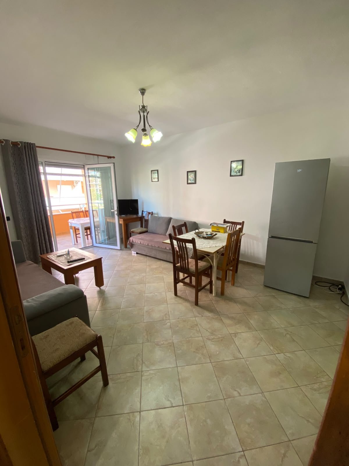 1+1 apartment for sale in Mali i Robit, Golem, 68 m²