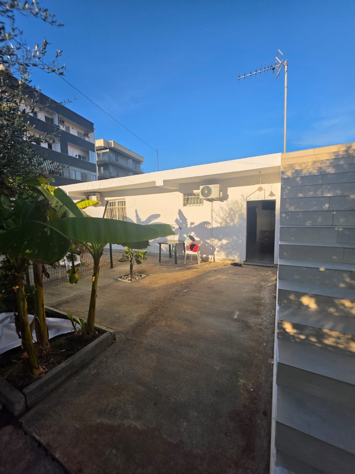 130 m² house for rent with private yard in Durres Beach
