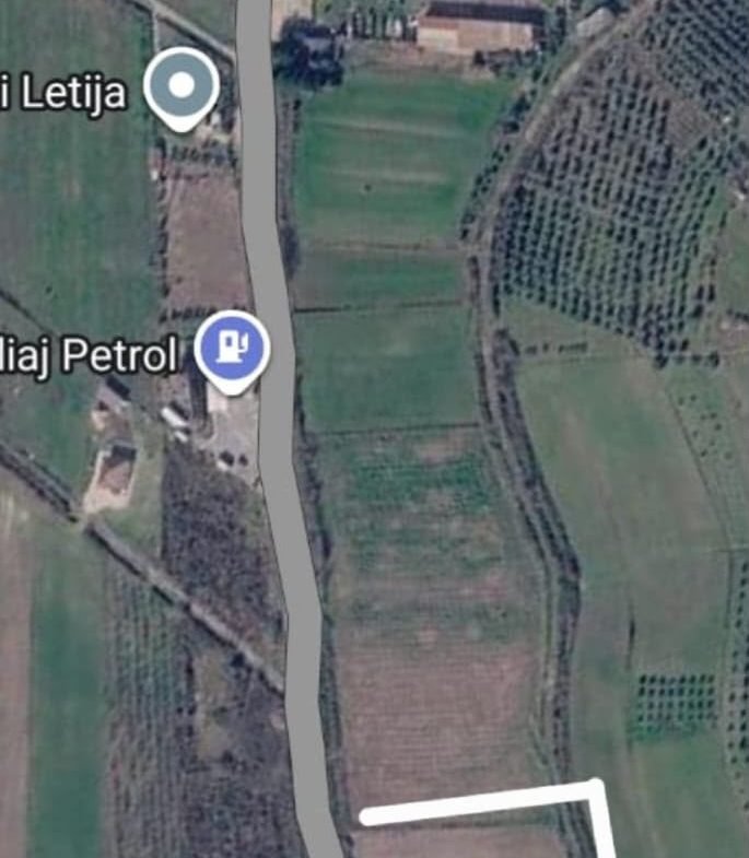 3,000 m² land for sale in Lalzi Bay