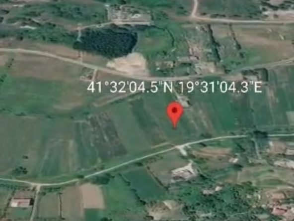 6,930 m² land for sale in Lalzi Bay near the sea